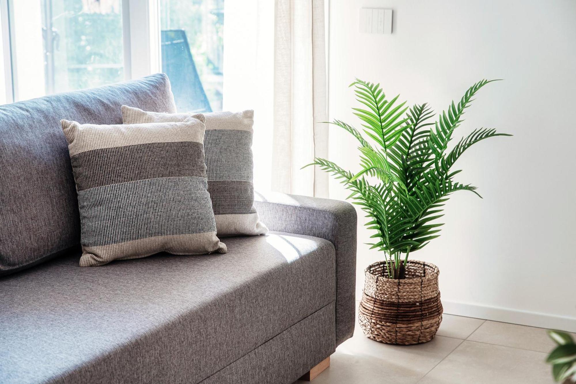 Lario Suite Apartments By Quokka 360 - With Parking Next To Como City Bagian luar foto