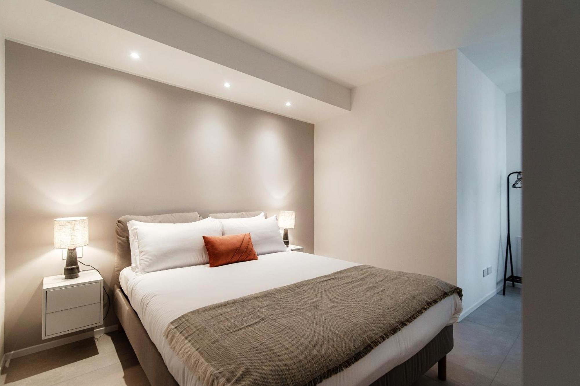 Lario Suite Apartments By Quokka 360 - With Parking Next To Como City Bagian luar foto