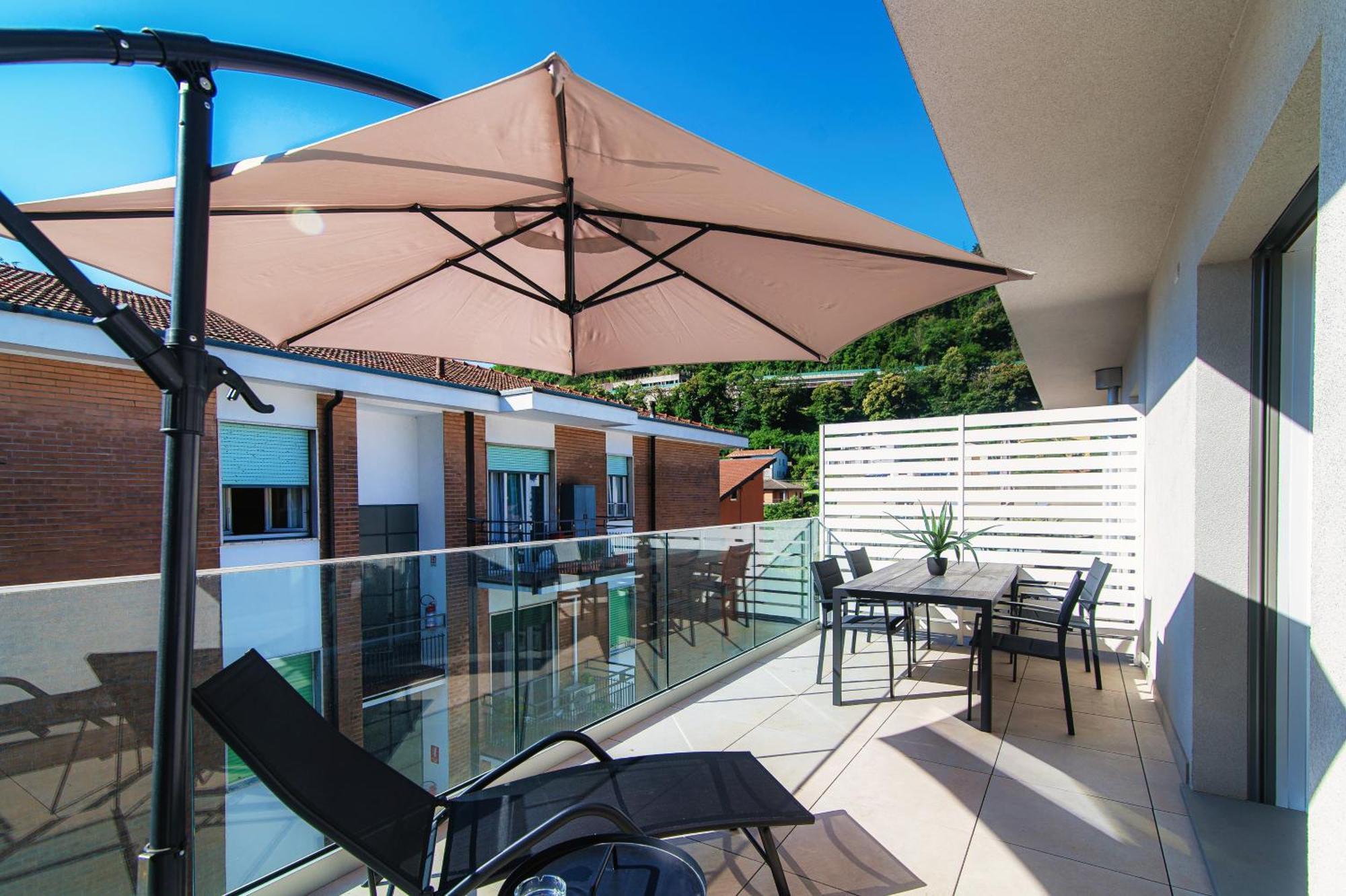 Lario Suite Apartments By Quokka 360 - With Parking Next To Como City Bagian luar foto