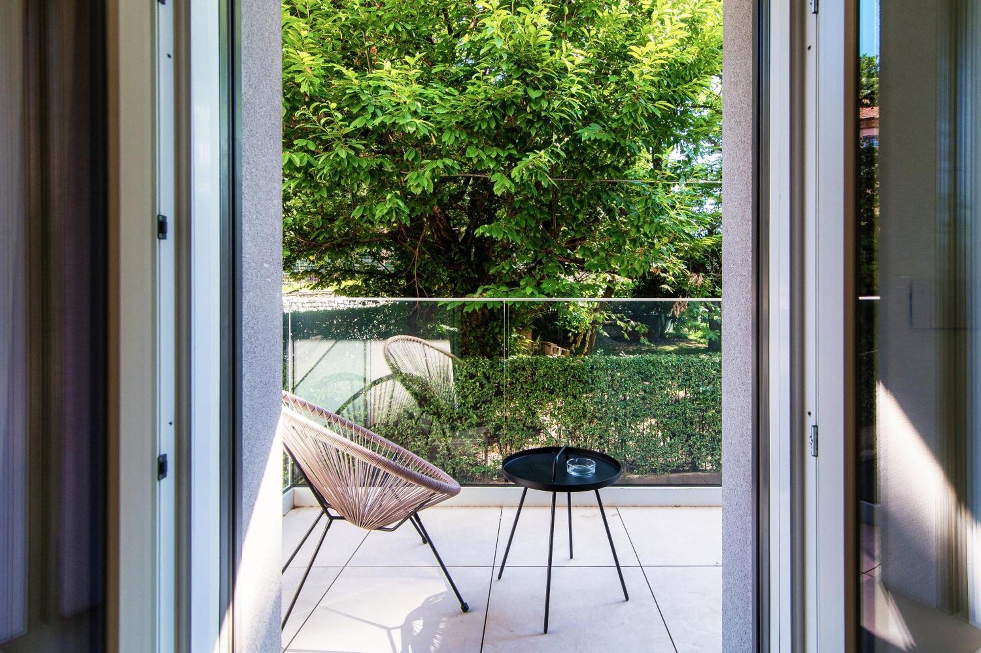 Lario Suite Apartments By Quokka 360 - With Parking Next To Como City Bagian luar foto